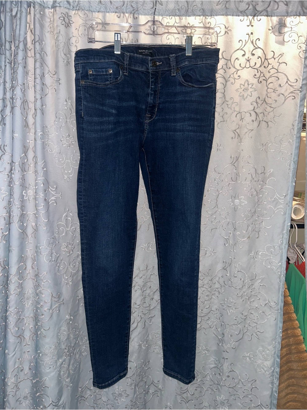Banana Republic Dark wash Skinny Jeans size 30/10